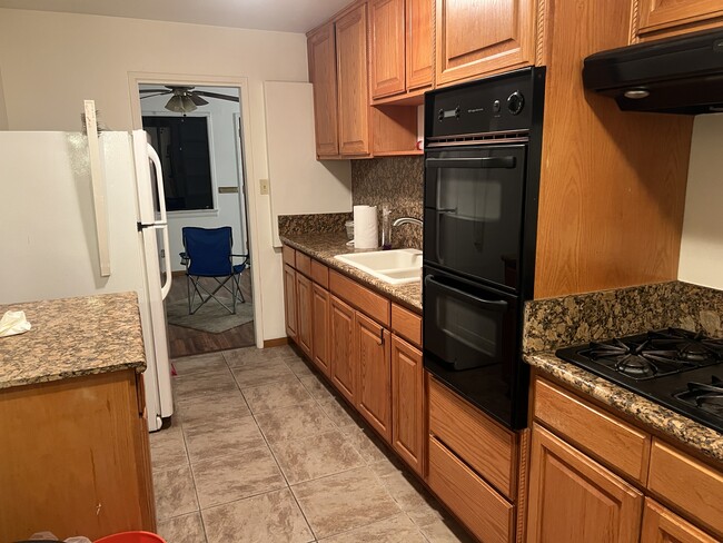 8808 Cattaraugus Ave, Unit 8808 in Los Angeles, CA - Building Photo - Building Photo