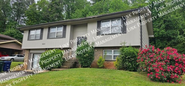 property at 2433 Meade Cir