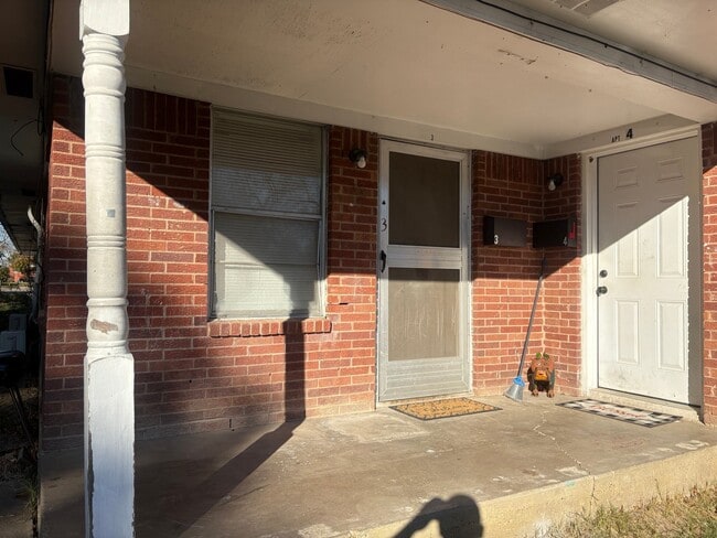 401 S Jefferson St, Unit 3