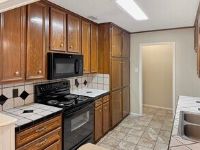 1524 Timber Creek Dr in Tyler, TX - Building Photo - Building Photo