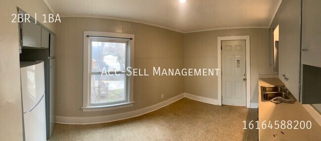 1012 Madison Ave SE in Grand Rapids, MI - Building Photo - Building Photo