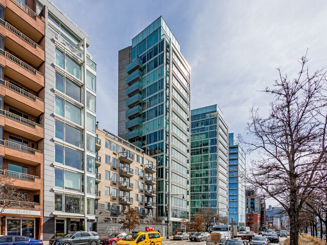 Perry West, North Tower in New York, NY - Building Photo - Building Photo