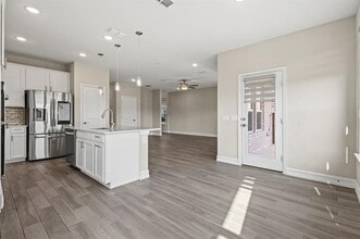 9922 Michael Irvin St in Irving, TX - Building Photo - Building Photo