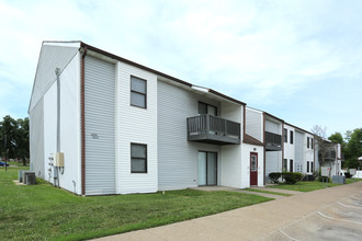 Eastlodge in Evansville, IN - Foto de edificio - Building Photo