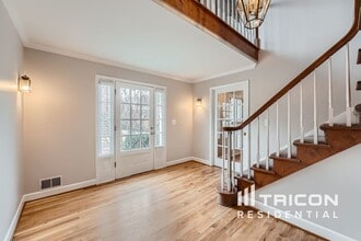 847 Castle Walk Cove SW in Lilburn, GA - Building Photo - Building Photo