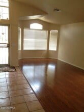 143 W Smoke Tree Rd in Gilbert, AZ - Foto de edificio - Building Photo