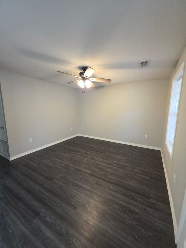 2211 S Hartford Cove in Russellville, AR - Building Photo - Building Photo