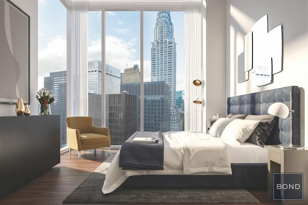 222 E 44th St in New York, NY - Building Photo