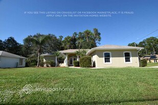 3025 Dalhart Ave in North Port, FL - Building Photo