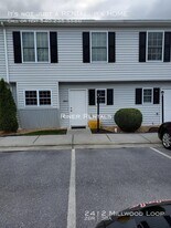 2412 Millwood Loop in Harrisonburg, VA - Building Photo