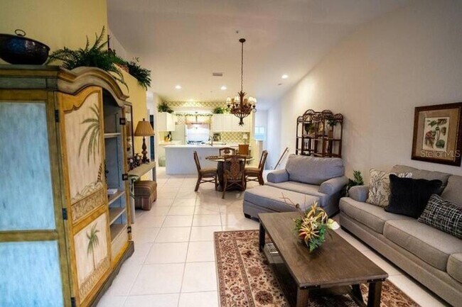 7189 Strand Cir, Unit 1 in Bradenton, FL - Foto de edificio - Building Photo