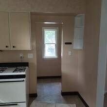 316 Lake Ave, Unit 1 in Woodstock, IL - Building Photo - Building Photo