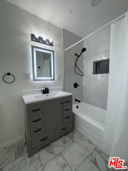 4427 Don Tomaso Dr in Los Angeles, CA - Building Photo - Building Photo