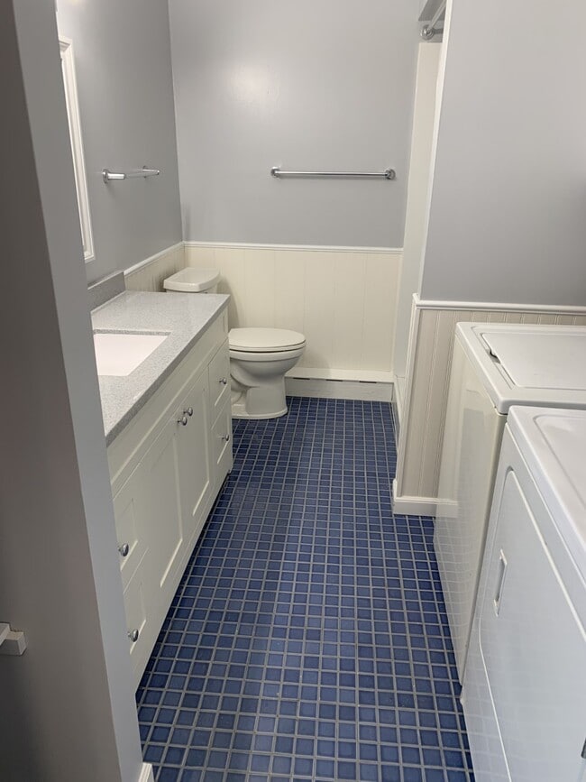 1220 Stoughton Ave, Unit 1220 in Chaska, MN - Building Photo - Building Photo