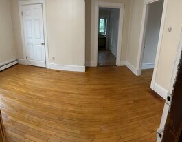 276 Essex St, Unit 2 in Bangor, ME - Building Photo