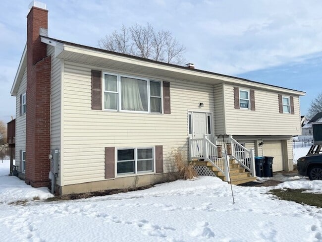 property at 1400 Hinesburg Rd