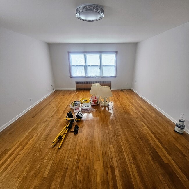 109 Rockwell St, Unit 2 in Harrison, NY - Foto de edificio - Building Photo