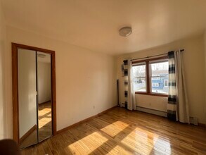 31 Orne St, Unit 1 in West Haven, CT - Building Photo - Building Photo