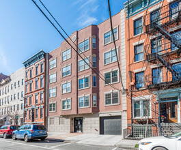 220 Jefferson St in Hoboken, NJ - Building Photo - Building Photo