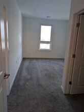 687 Ocean Ave, Unit 505 in Jersey City, NJ - Building Photo - Building Photo
