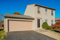 2313 Brisum Way in Hilliard, OH - Foto de edificio - Building Photo