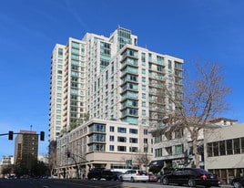 The Grand in Oakland, CA - Building Photo