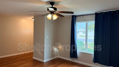 523 E Malibu Dr in Tempe, AZ - Foto de edificio - Building Photo