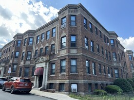 39 Glenville Ave, Unit 3 Apartamentos