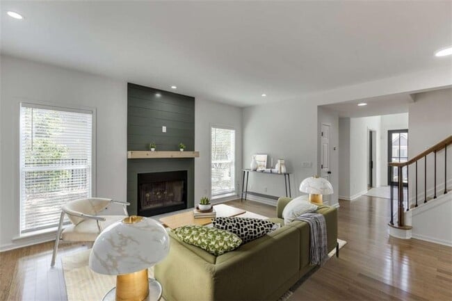 1840 Oak Tree Hollow in Alpharetta, GA - Building Photo - Building Photo