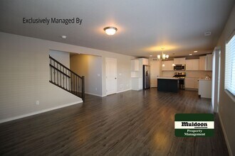 7250 Silver Moon Dr in Colorado Springs, CO - Building Photo - Building Photo