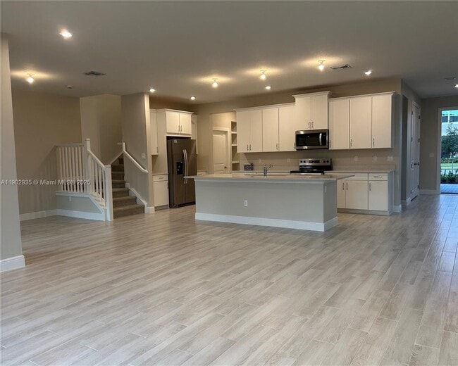 3508 NW Solange Ct in Jensen Beach, FL - Foto de edificio - Building Photo