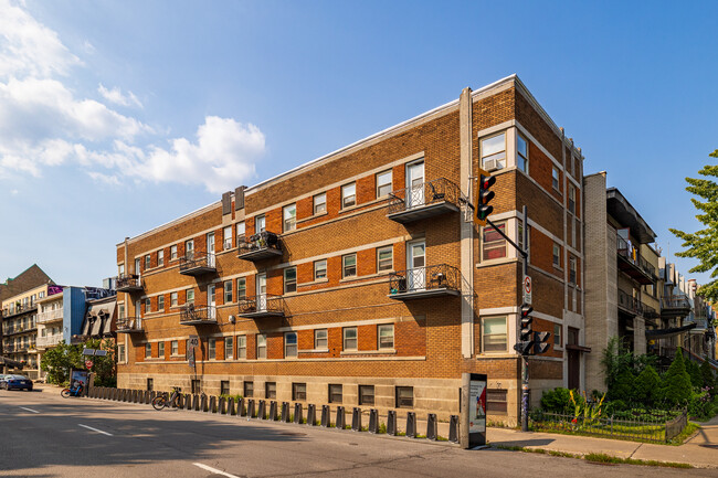 503 Cherrier Rue in Montréal, QC - Building Photo - Building Photo