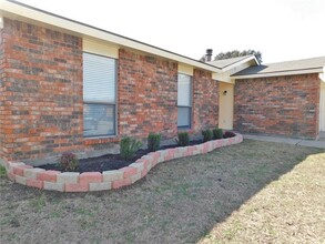 4937 Ward Dr in The Colony, TX - Building Photo - Building Photo