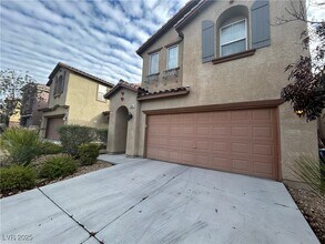 10066 Trotter Peak St in Las Vegas, NV - Building Photo - Building Photo