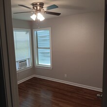 2717 Rogers St in Corpus Christi, TX - Foto de edificio - Building Photo