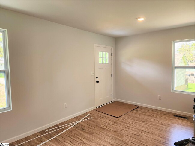 109 2nd St in Greenville, SC - Building Photo - Building Photo