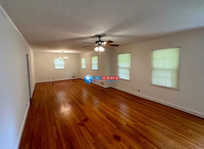 275 Lester Rd in Lawrenceville, GA - Building Photo - Building Photo