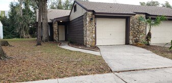 908 Robinhood Ct in Maitland, FL - Building Photo