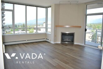 120 16th St W in North Vancouver, BC - Building Photo - Building Photo