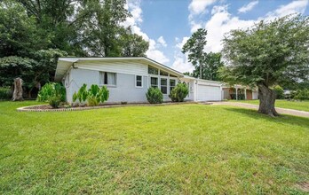 1312 Powers Dr in Tyler, TX - Foto de edificio - Building Photo