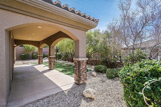 2809 Sisteron Ct in Henderson, NV - Foto de edificio - Building Photo