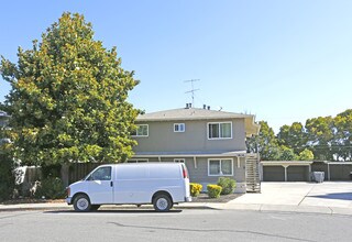 1806 Higdon Ave in Mountain View, CA - Building Photo - Building Photo