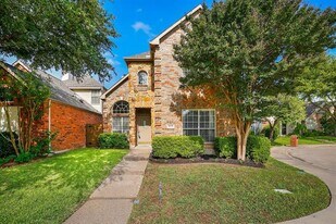 18719 Riverstone Ct in Dallas, TX - Building Photo