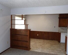 407 SW Forest Pl in Lawton, OK - Building Photo - Building Photo