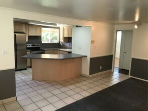 387 W 740 S in Bountiful, UT - Building Photo - Building Photo