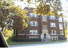 735 20th St Apartamentos