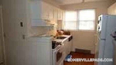 402 Highland Ave, Unit 2 in Somerville, MA - Building Photo - Building Photo