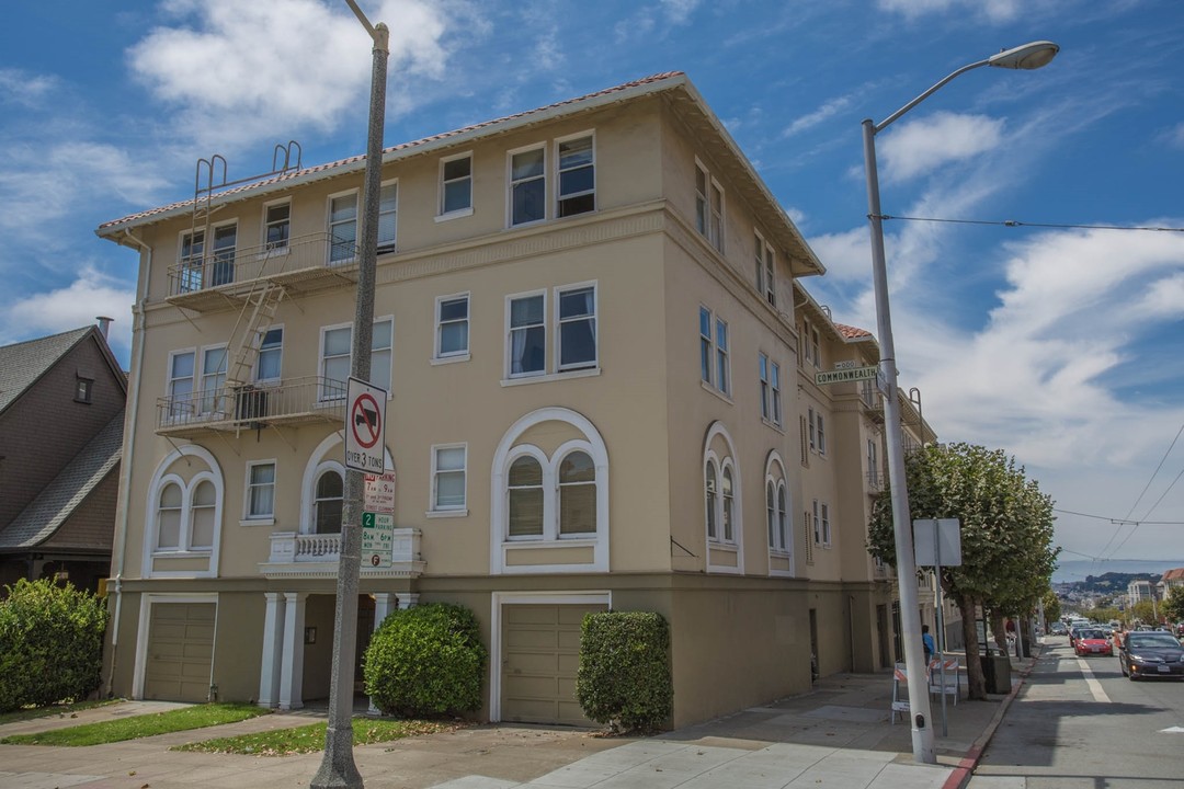 3 Commonwealth Ave in San Francisco, CA - Building Photo