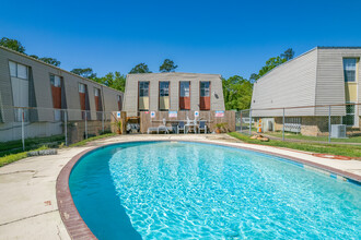 American Village Apartments in Vidor, TX - Building Photo - Building Photo