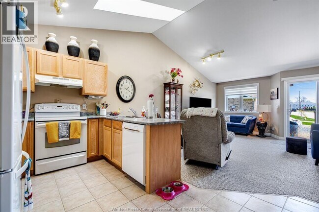 3 Jans Crescent in Kingsville, ON - Building Photo - Building Photo